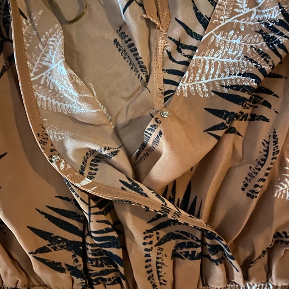 Rusty Leaf Romper - Picture 6 of 11